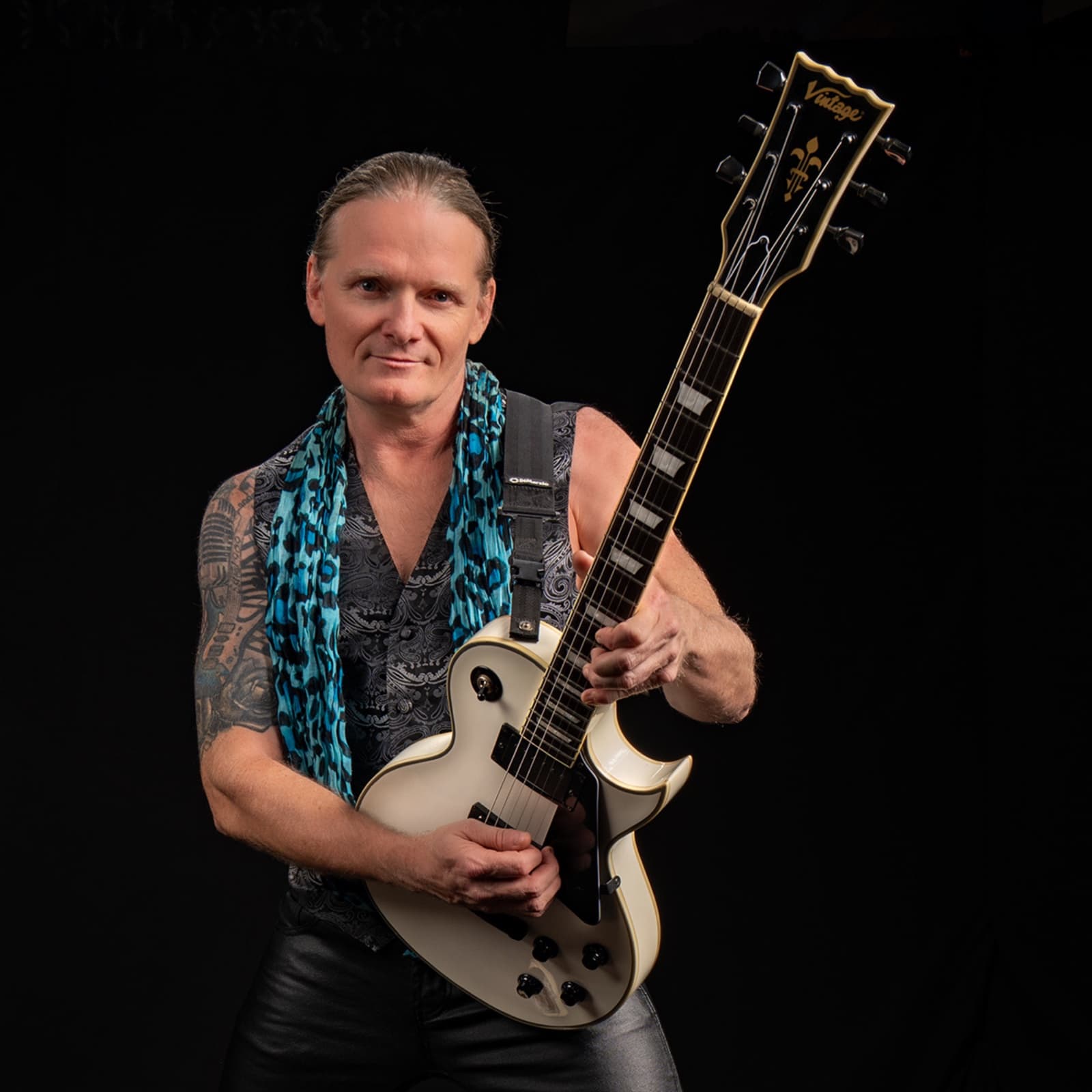 John Inman, performing as Vivian Campbell